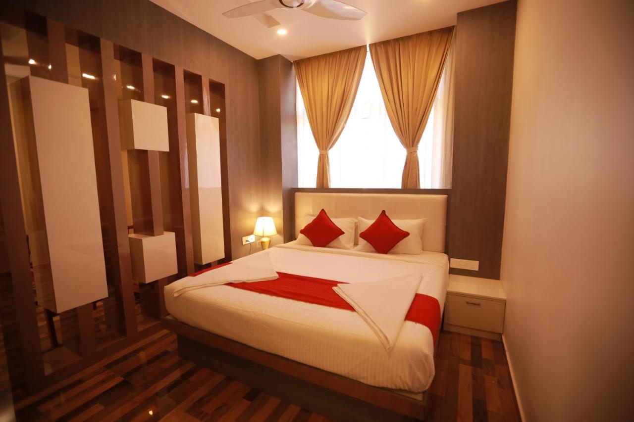 Sree Bharat Residency Hotel Alandurai Exterior photo