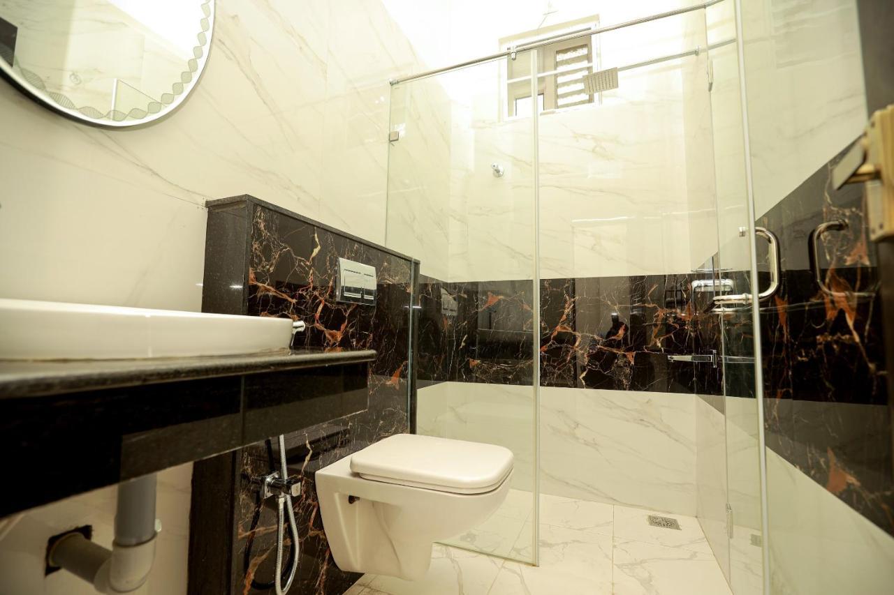 Sree Bharat Residency Hotel Alandurai Exterior photo