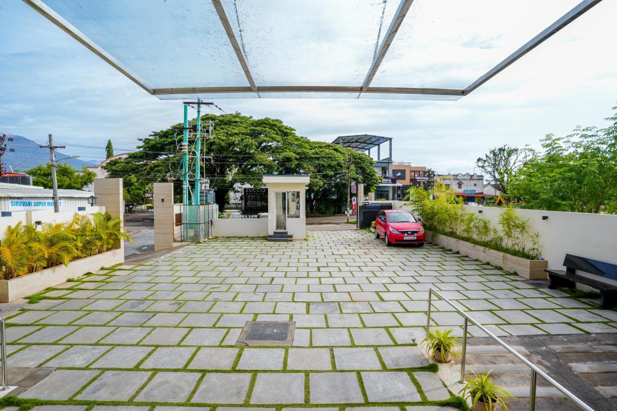 Sree Bharat Residency Hotel Alandurai Exterior photo